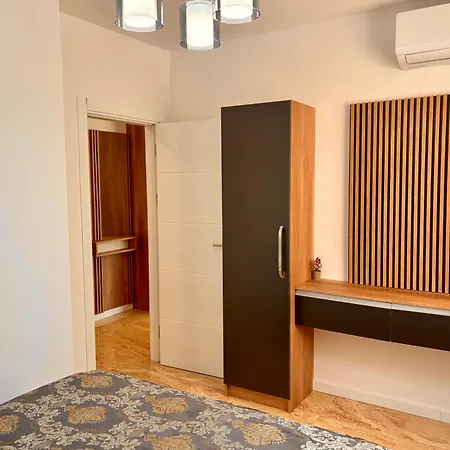 Onyx Deluxe First Line شقة سفيتي فلاس