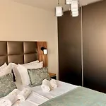 Daire Onyx Deluxe First Line Sveti Vlas