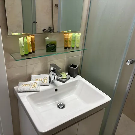 Onyx Deluxe First Line Appartement