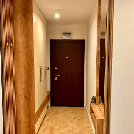 Onyx Deluxe First Line Апартаменты *