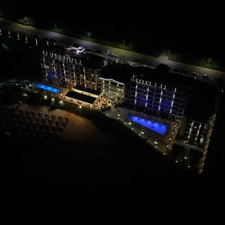 Apartment Onyx Deluxe First Line