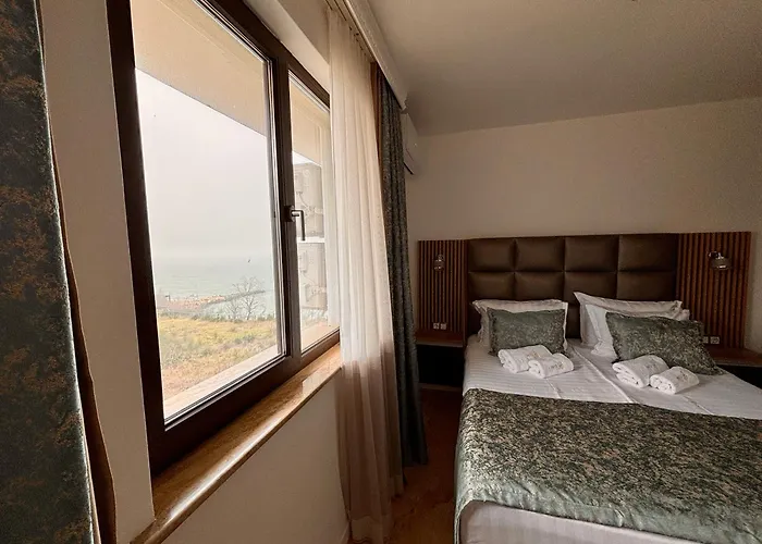 Апартаменты Onyx Deluxe First Line Свети-Влас