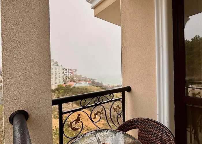 Onyx Deluxe First Line Апартаменты *